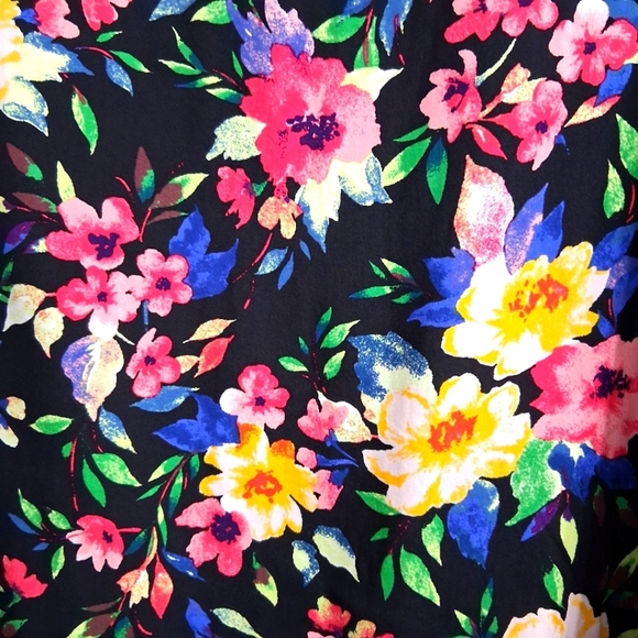 Bright Night Blooms Top Haptics By Designer Holly Harper Ruffle Sleeve Plus Size - Picture 8 of 14